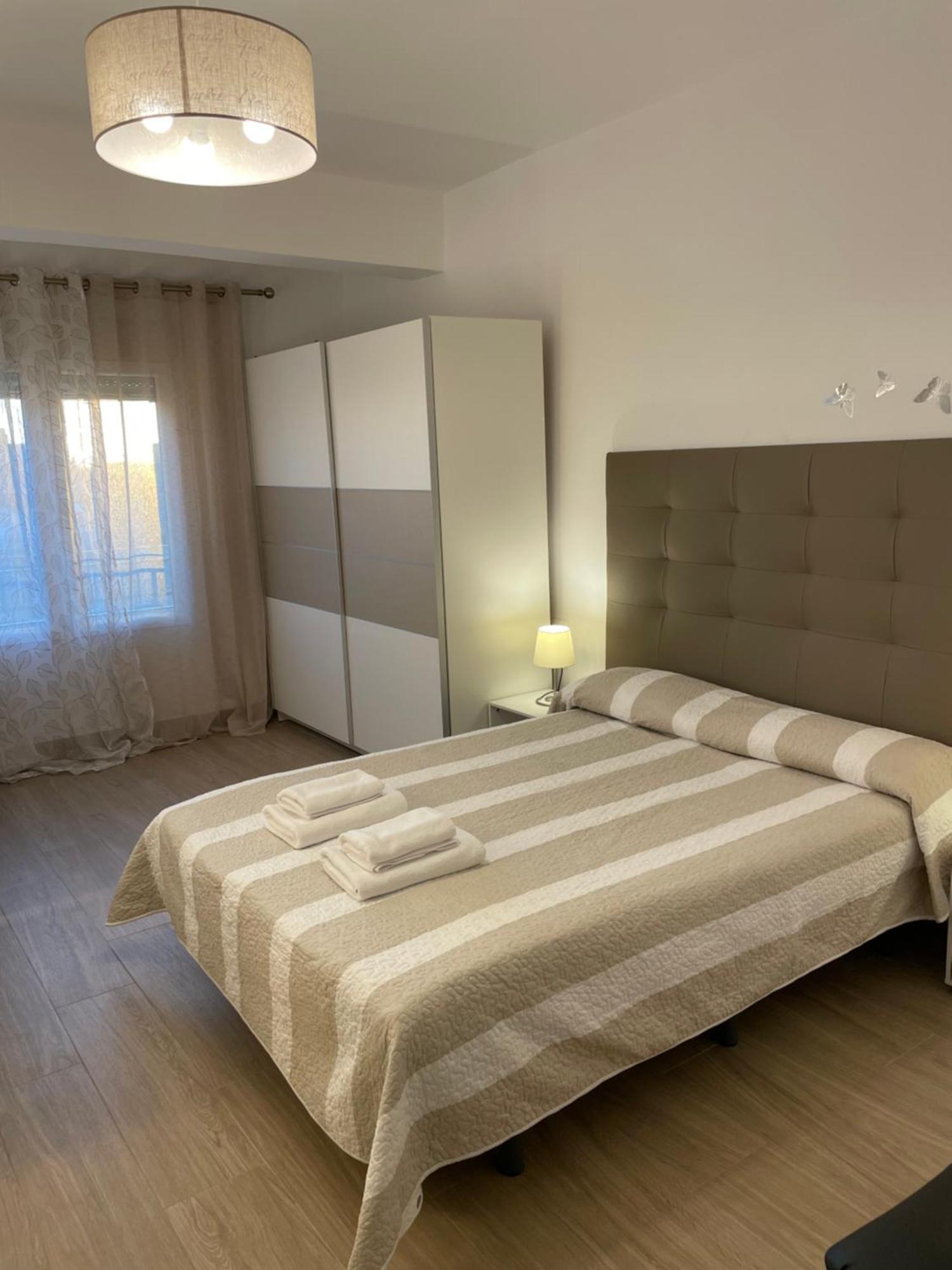 H&H Suite Espectacular Apartamento En El Centro De グラナダ エクステリア 写真